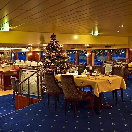 ホテル Hotelships Holland - Messe Hotelboat 4*