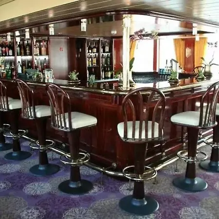 Hotelships Holland - Messe Hotelboat 4* Köln